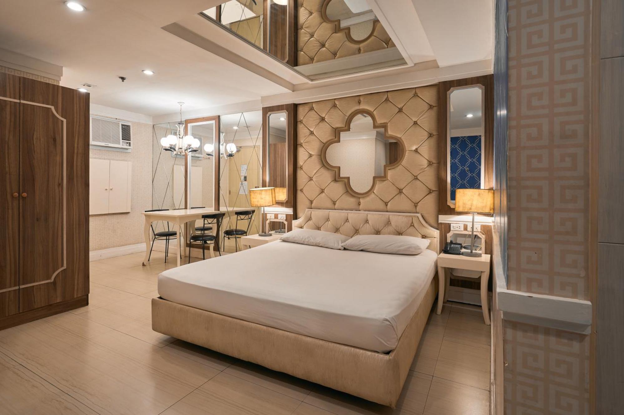 Victoria Court Malabon Hotel Valenzuela Екстериор снимка